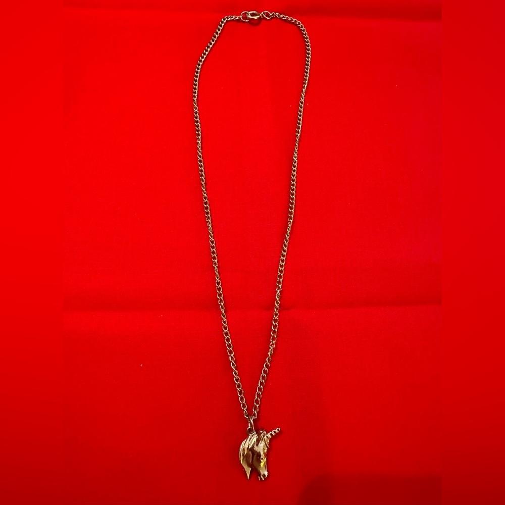 Silver chain with silver unicorn